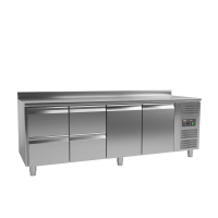 Kühltisch - 2,2 x 0,7 m - 2 Türen und 4 Schubladen mit Aufkantung - IDEAL